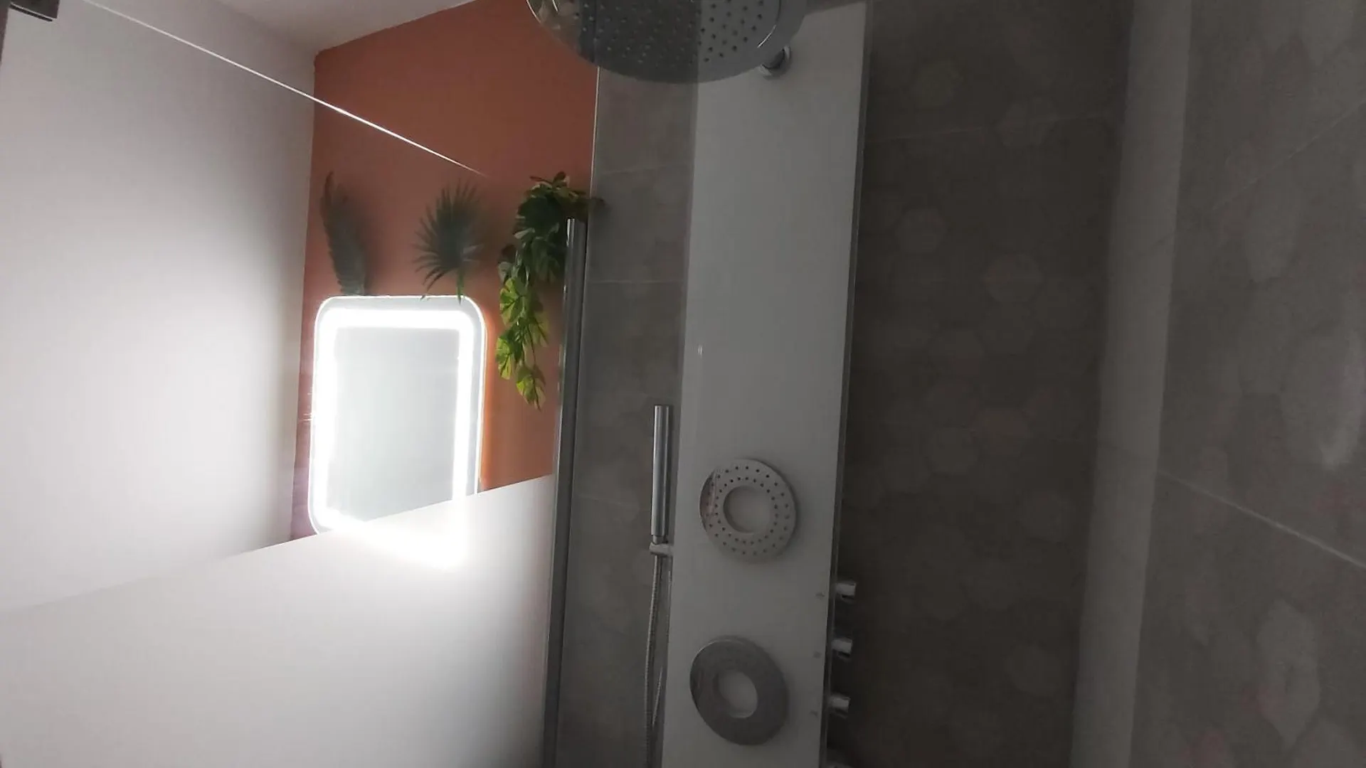 Apartamento Loveroom&Spa L'Instant D'Evasion Lampaul-Plouarzel Francia